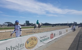 Edwin Gonzalez wearing the cutest silks you'll ever see: owner Philippe Vinh's silks for his gelding Intrepid Spot.